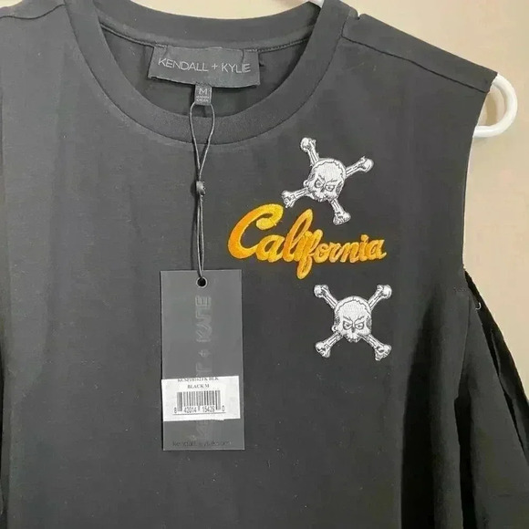 Kendall + Kylie Patch T-Shirt Black Medium‎ - Picture 6 of 6